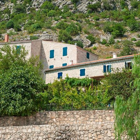 Holiday Home Neda Свети-Стефан Экстерьер фото