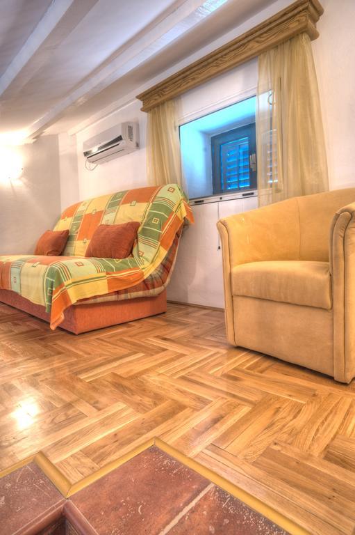 Holiday Home Neda Свети-Стефан Номер фото